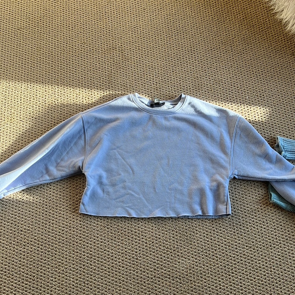 Hi this is a sweater for sell!